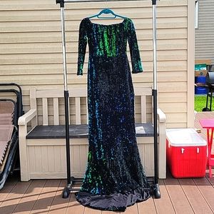 Green & Black Merma Sequin Dress Size Large